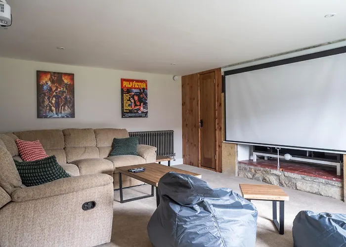 Charming Family Farmhouse Near Lyme Regis