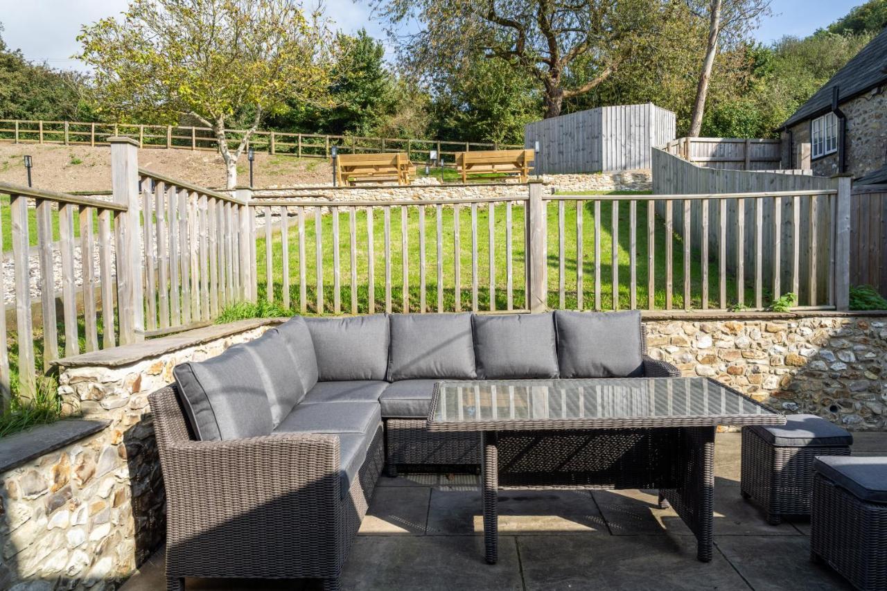 Charming Family Near Lyme Regis Axminster