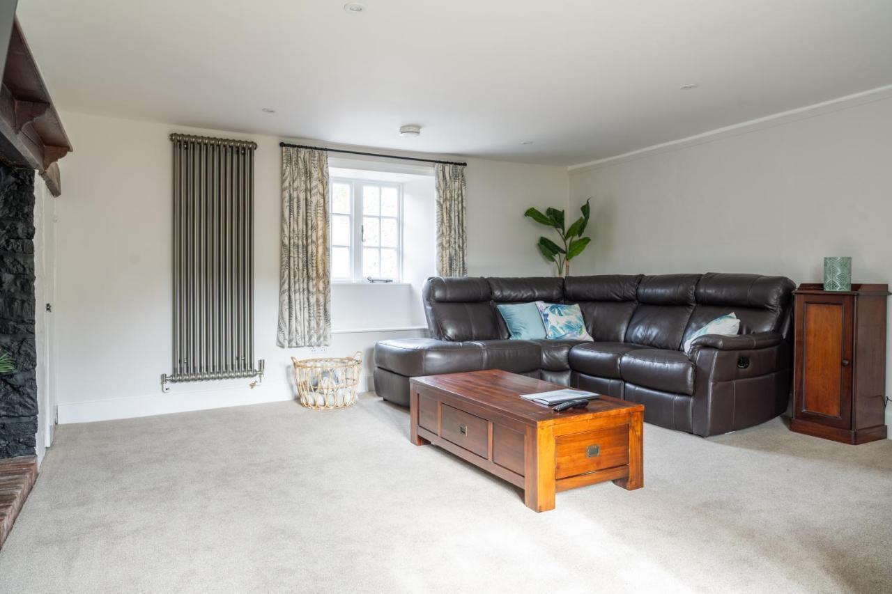 Charming Family Near Lyme Regis * Axminster
